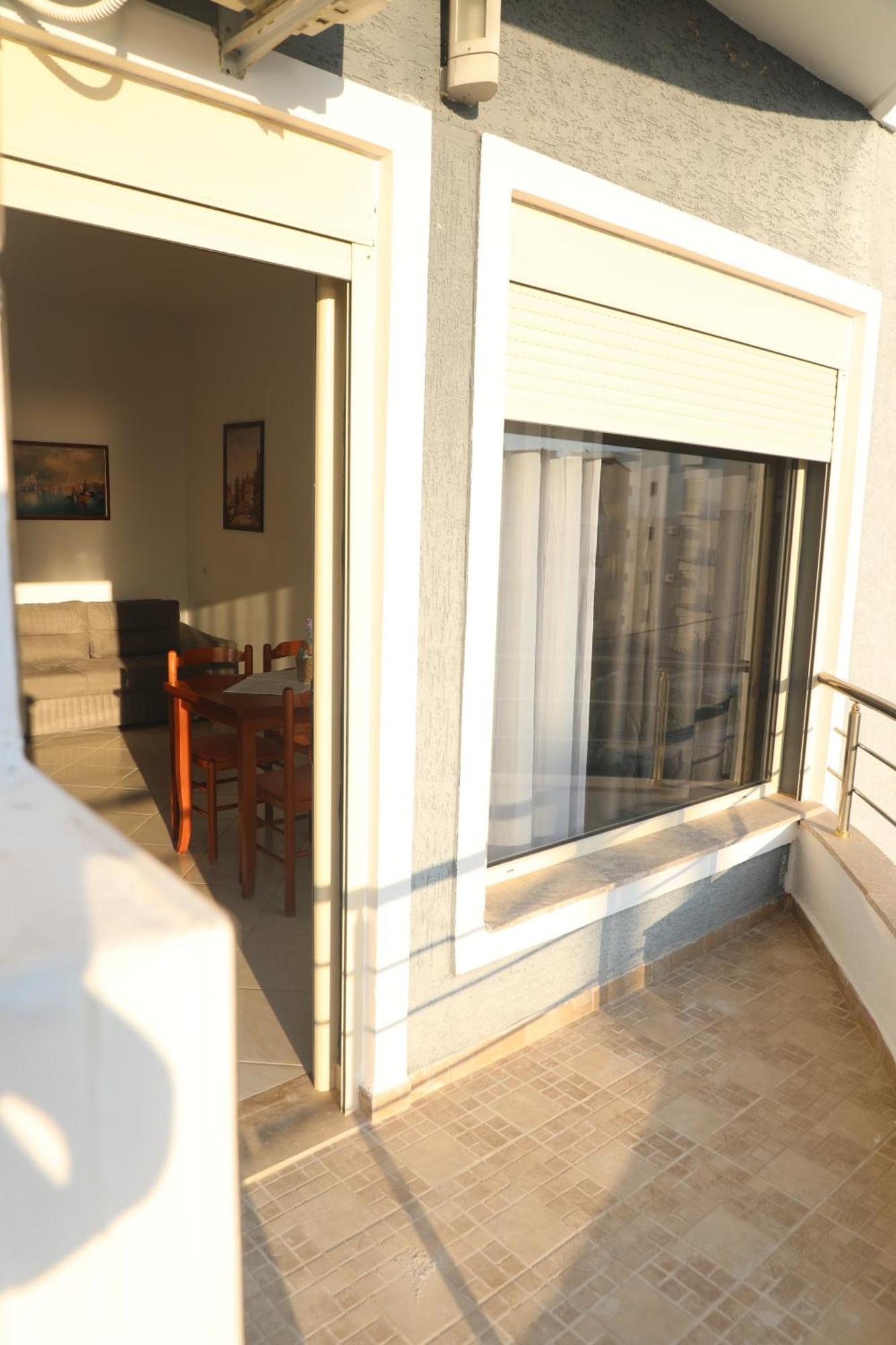 Summer Gate Apartment Sarandë エクステリア 写真