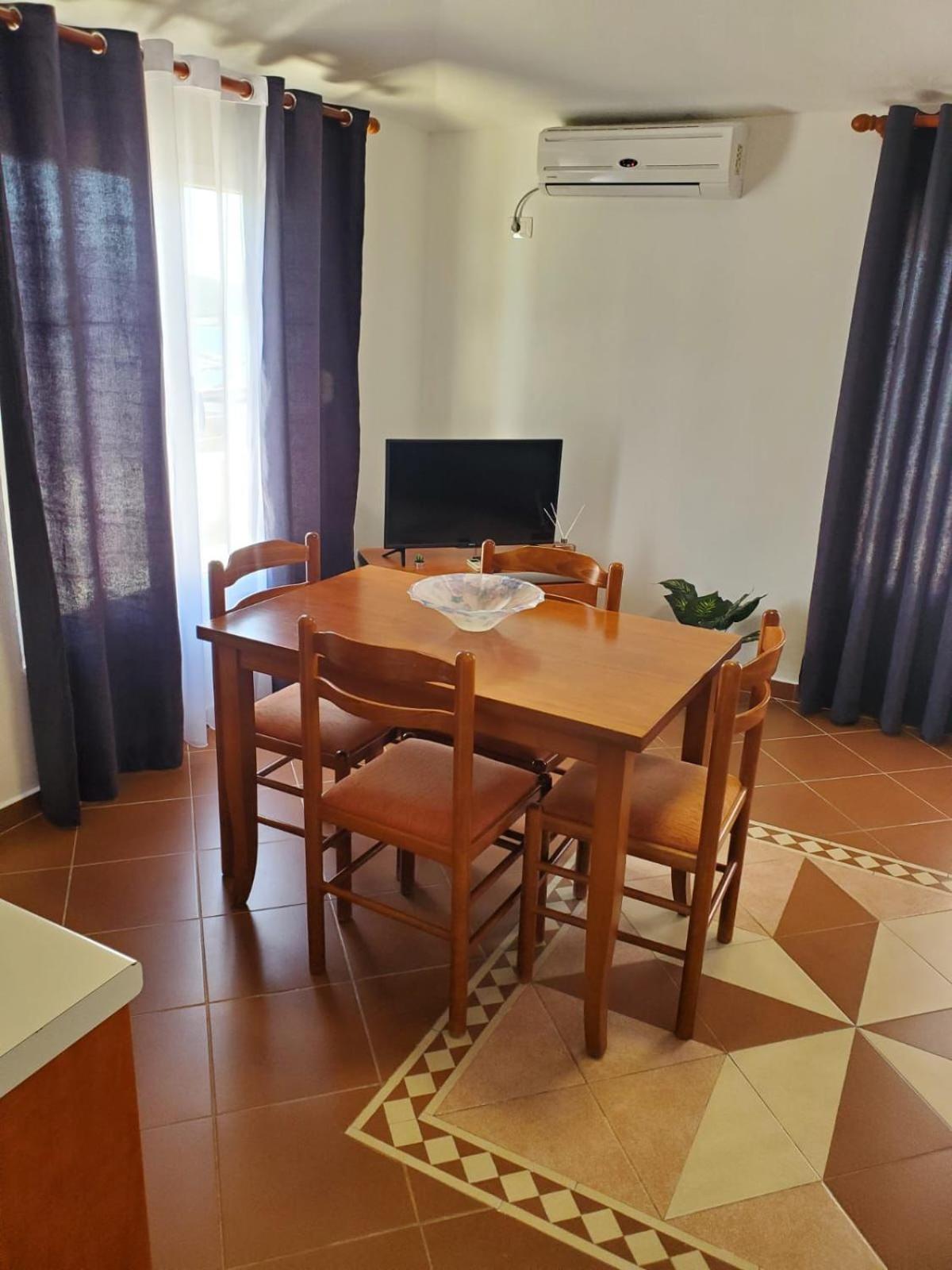 Summer Gate Apartment Sarandë エクステリア 写真