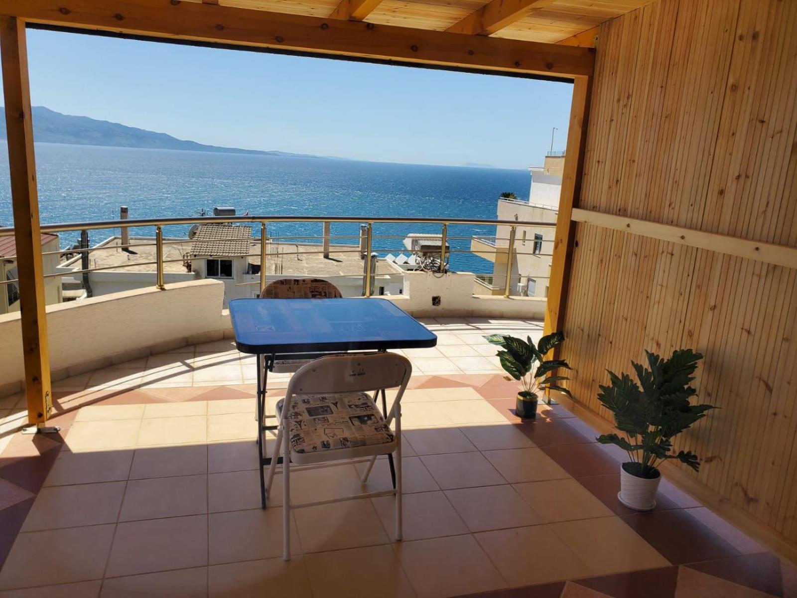 Summer Gate Apartment Sarandë エクステリア 写真