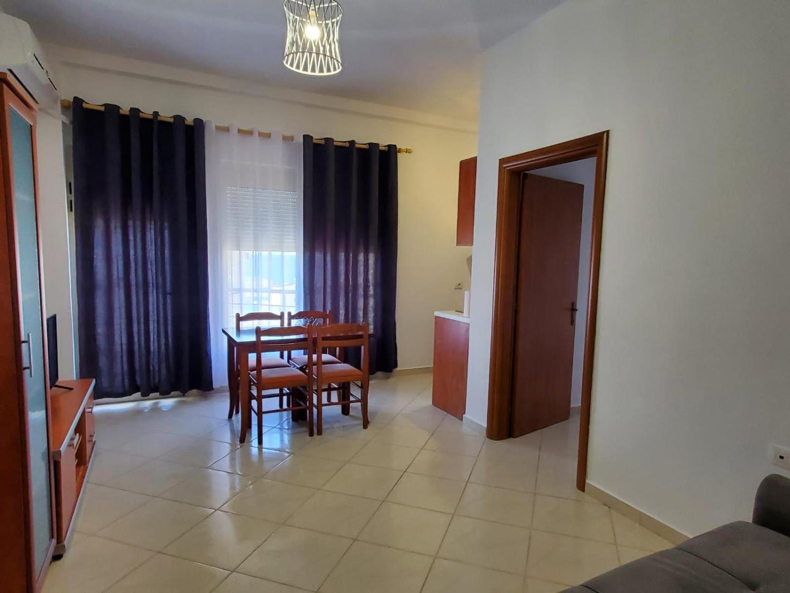 Summer Gate Apartment Sarandë エクステリア 写真