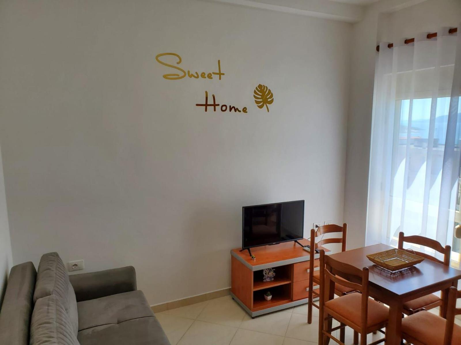 Summer Gate Apartment Sarandë エクステリア 写真