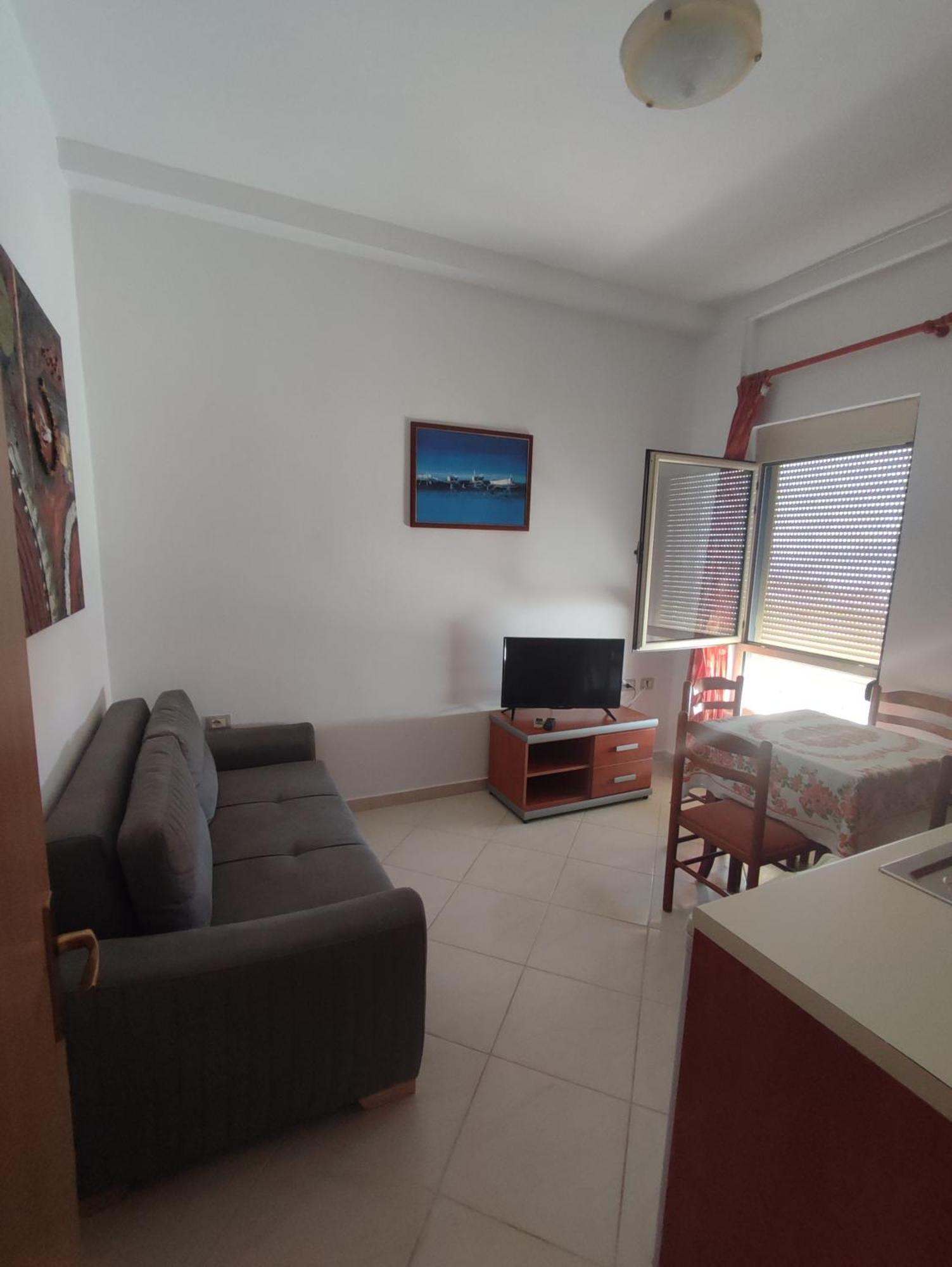 Summer Gate Apartment Sarandë エクステリア 写真