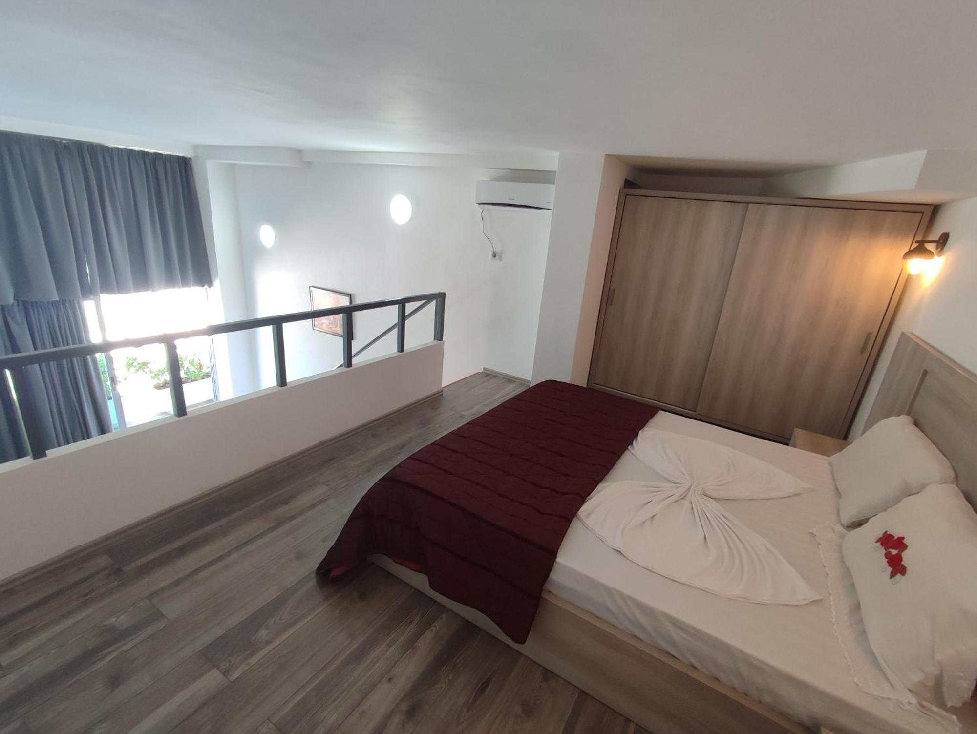 Summer Gate Apartment Sarandë エクステリア 写真