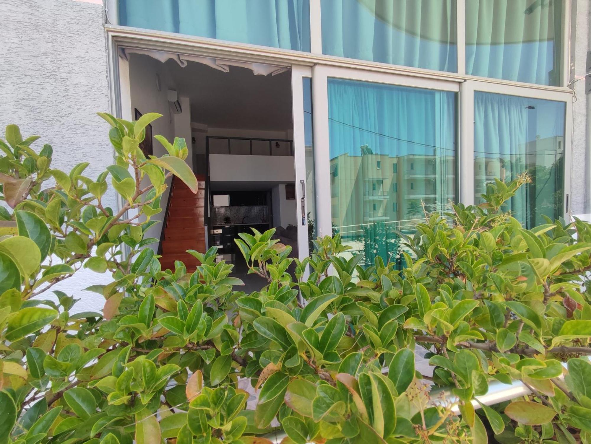 Summer Gate Apartment Sarandë エクステリア 写真